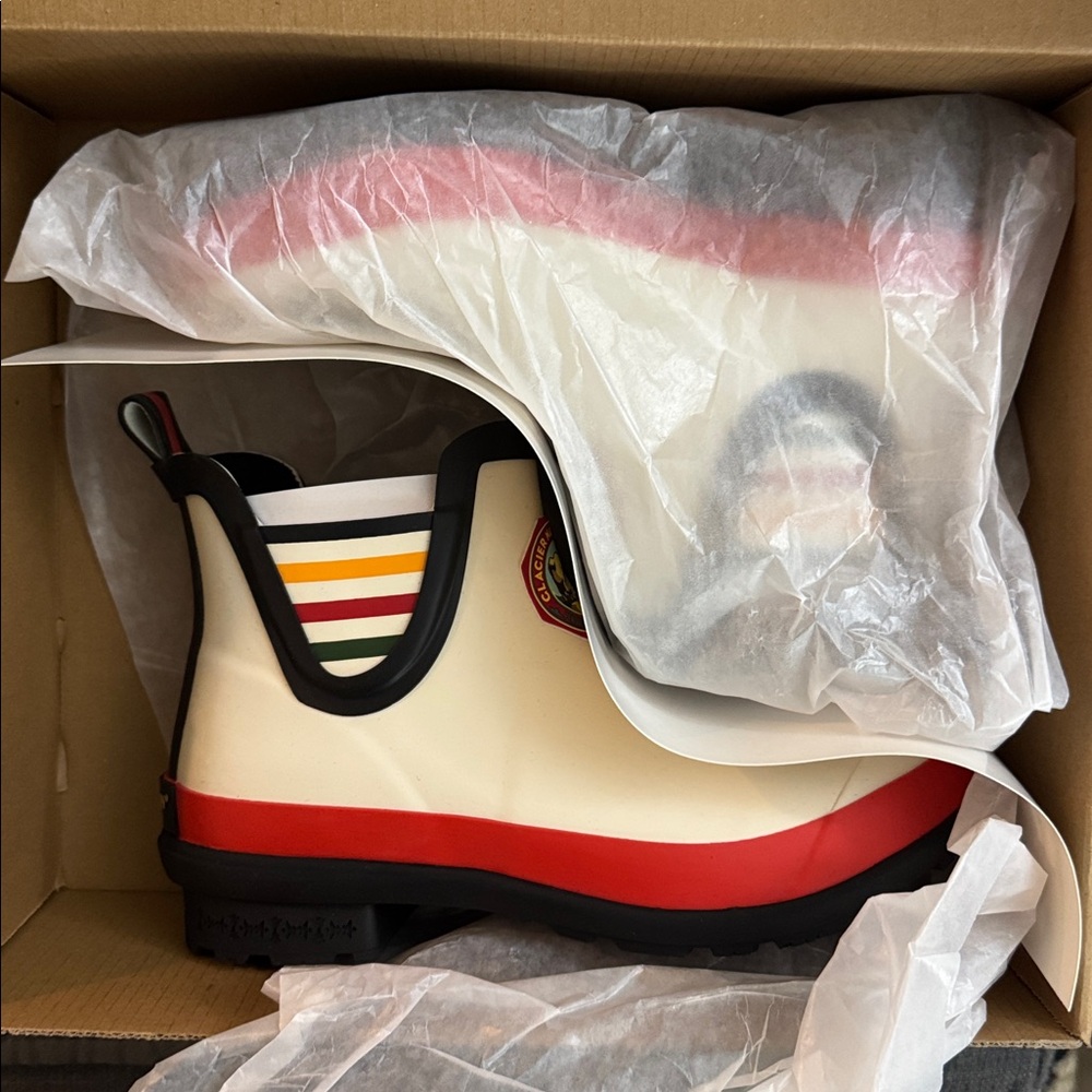 Pendleton Glacier National Chelsea Rain Boots - size7 Women - Picture 6 of 6